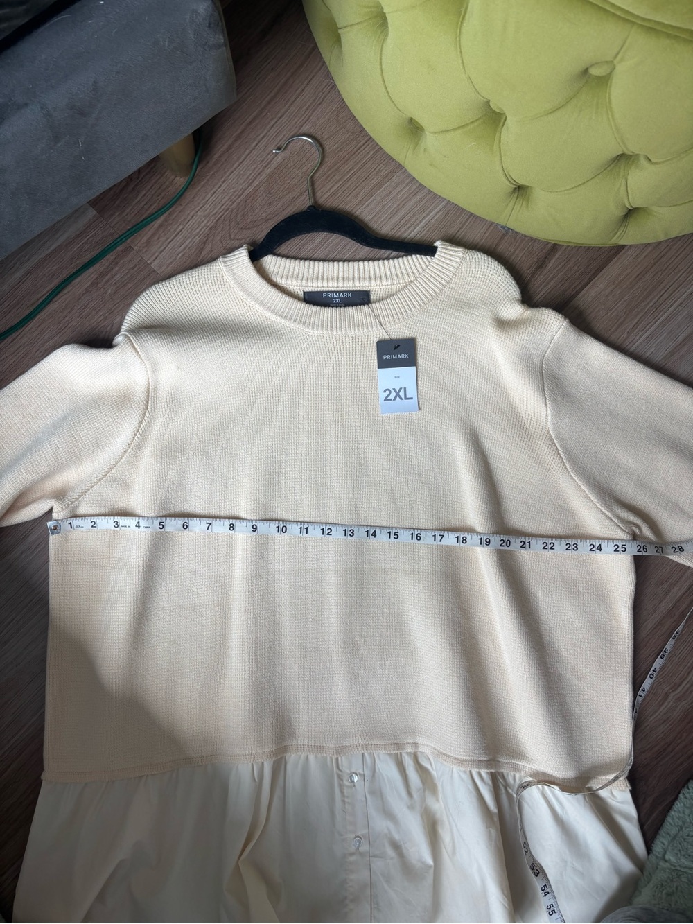 đź’›Sweater w/ Blouse Hem - Picture 10 of 10